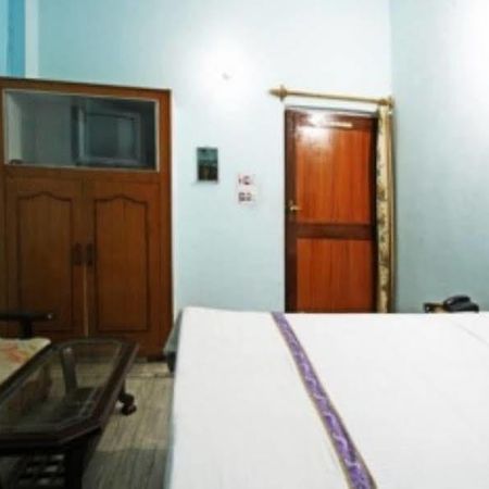 Dev Hotel Харидвар Экстерьер фото